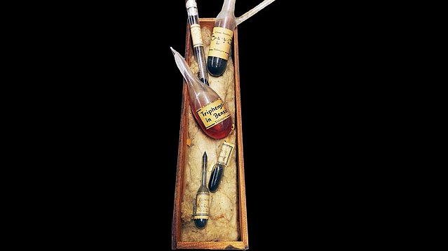 Abbildung: Sammlung der Anorganischen Chemie © Museum der Universität Tübingen/Valentin Marquardt