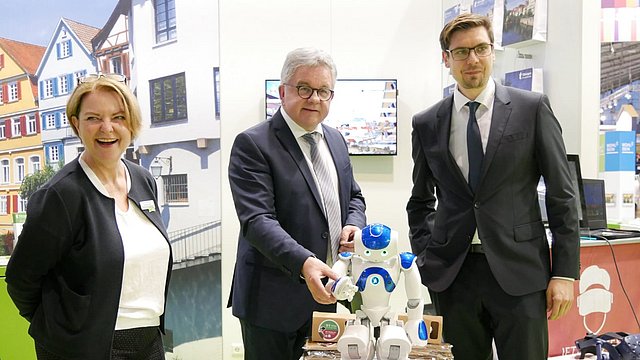 Gabi Eberle (BVV), MdL Guido Wolf und Projektleiter Dr. Frank Dürr (MUT)