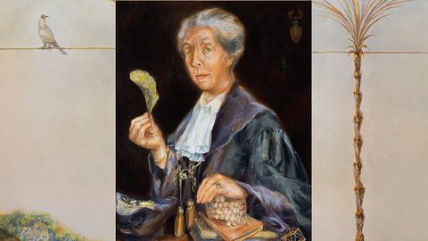 Portraitgemälde von Evamarie Sander als ergrauter Professorin mit Blatt in ihrer erhobenen Hand und der anderen Hand locker auf einem Bücherstapel ruhend; links und rechts rahmt ein Fresco von Landschaftsmalerei mit einer Balustrade und einem Vögelchen das Bild
