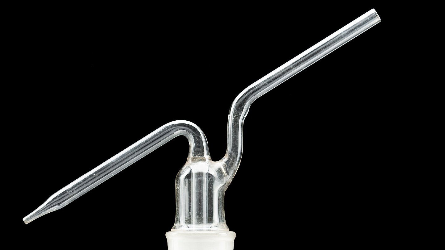 Glass spray bottle for solvents