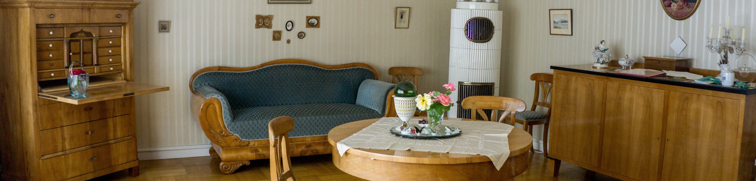 Foto: MUT | V. Marquardt Wohnzimmer im Biedermeier-Stil