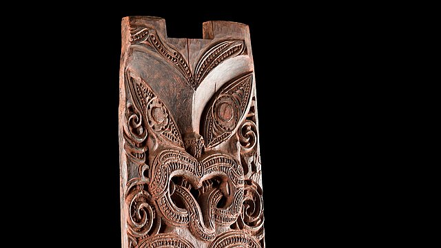 Ursprung der Globalisierung: Das Maori-Schnitzwerk Poupou, 18. Jahrhundert